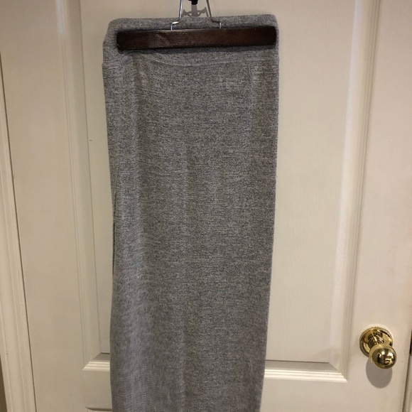 Aritzia Wilfred Free Shields Skirt in Heather Grey - Picture 1 of 5